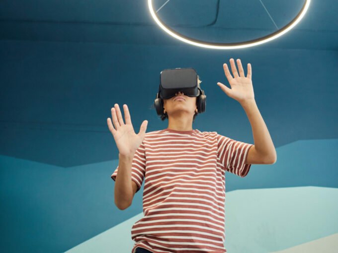 A kid in a VR headset